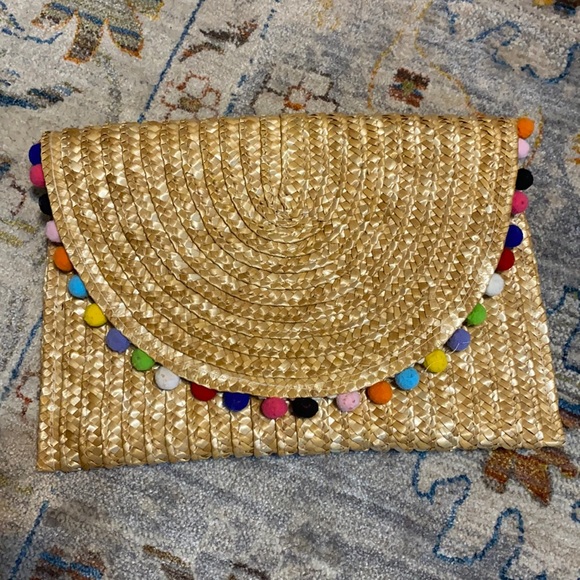 Shiraleah Handbags - Shiraleah straw pom pom envelope clutch